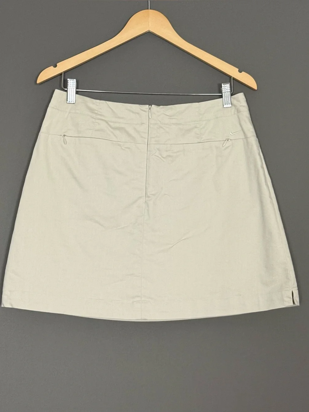 Nike Golf Dri-FIT Women’s Khaki A-Line Skort Skirt Preppy Athletic 10 Medium